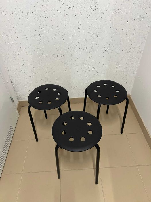 3x Czarne Stolek