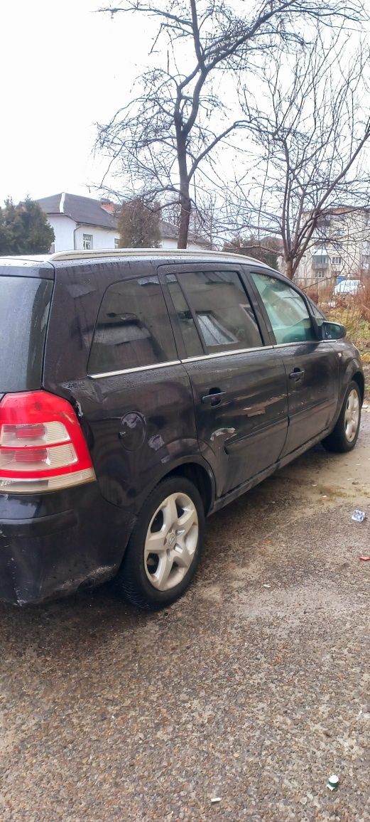 Автомобіль OPEL ZAFIRA 2008 р. 1.6 газ/бензин. Мінівен 7 сидінь.