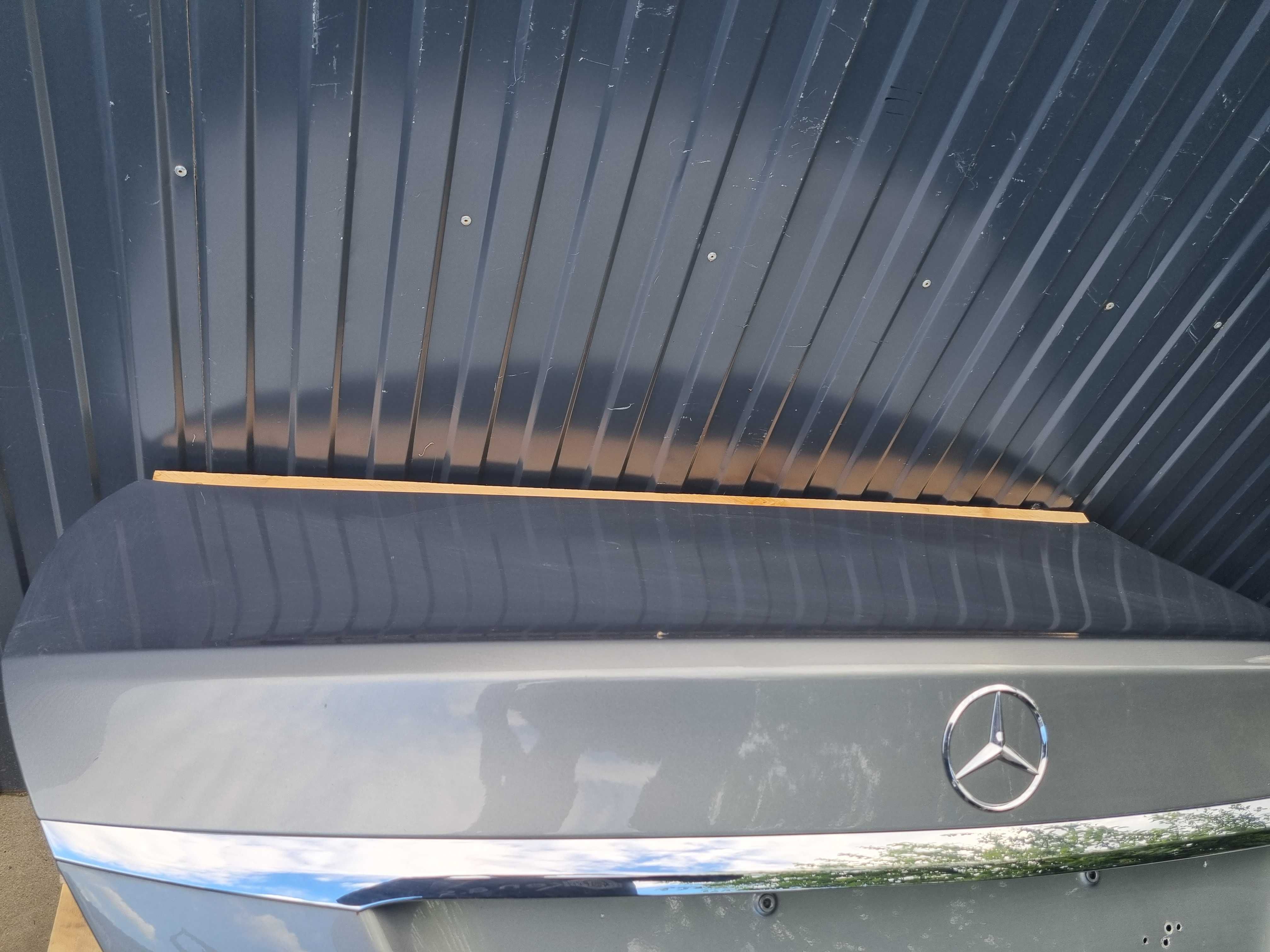 Mercedes C-Klasa W205 Sedan Klapa Bagażnika IGŁA