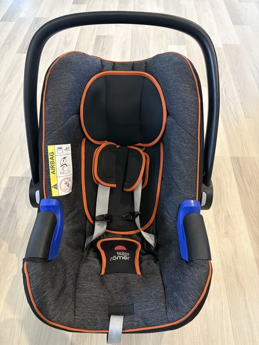 Fotelik samochodowy Britax Römer BABY-SAFE i-SIZE + baza ISOFIX