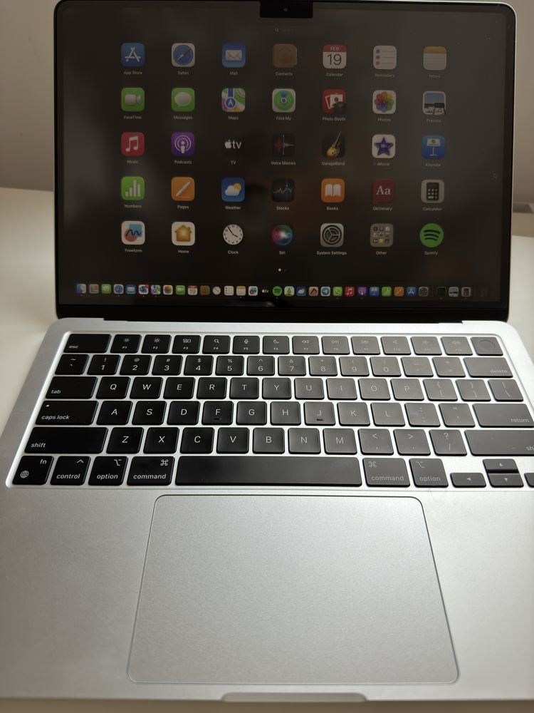 MacBook Air M2 8Gb 256Gb