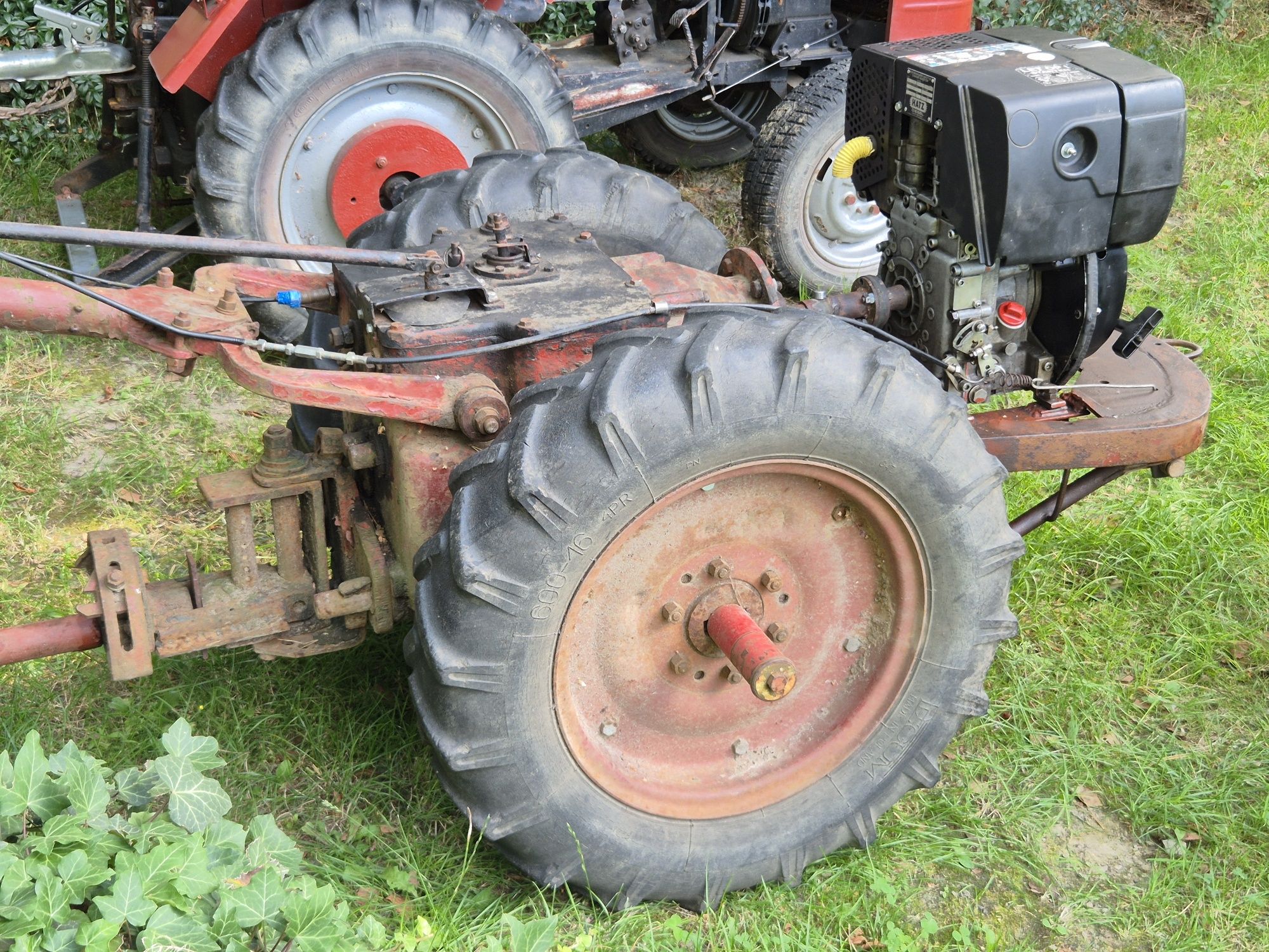 Traktor ogrodowy Dzik 21 - Silnik Hatz 1B30 + Gratis