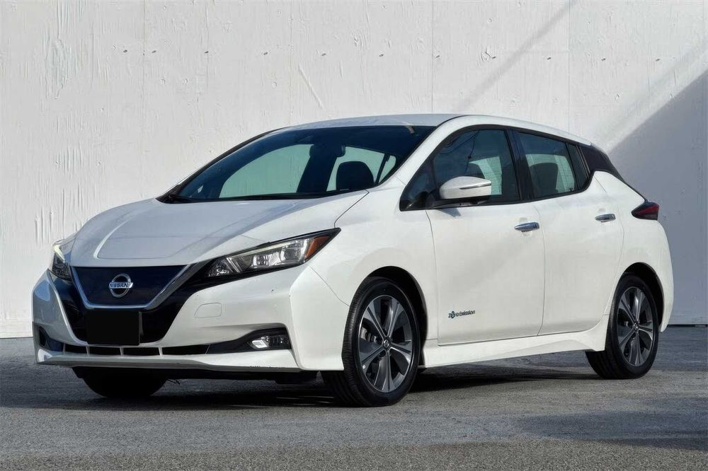 Nissan LEAF SL      2019