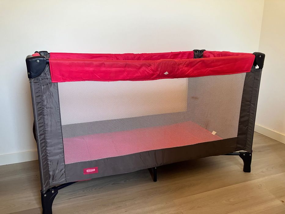 Cama bebé de viagem