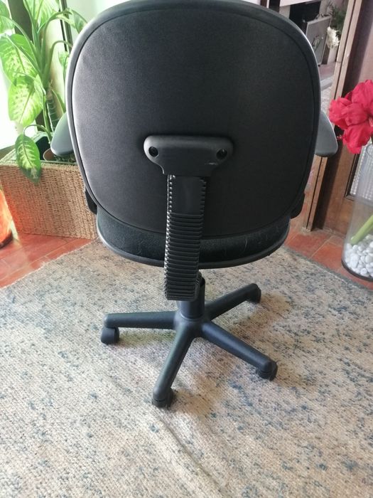 Vendo cadeira escritório