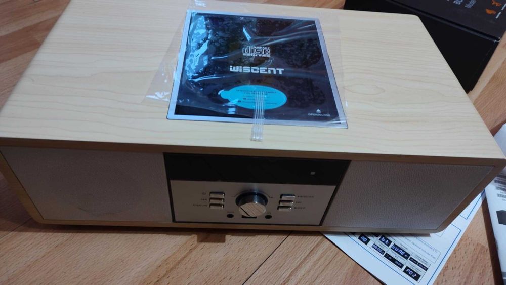 Wieża stereo Wiscent Vintage Micro HiFi Systems z Bluetooth