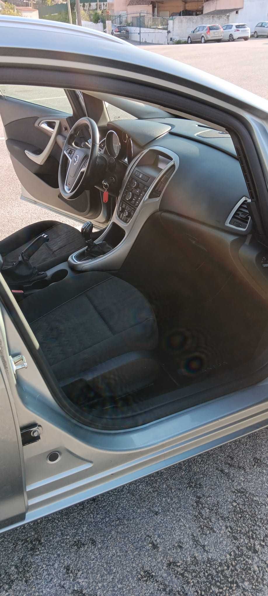 OPEL ASTRA SPORTS TOURER