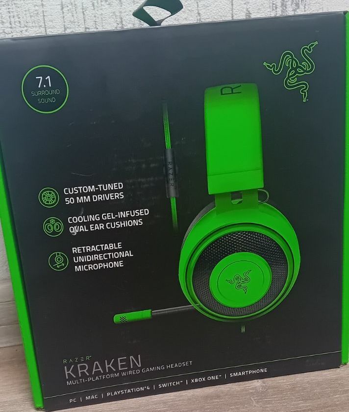 Геймерские наушники Razer Kraken Green