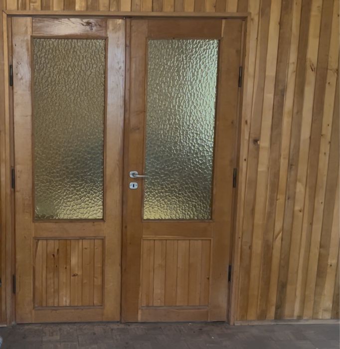 drewniane drzwi z PRL