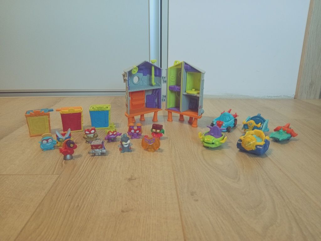 Super things baza figurki pojazdy