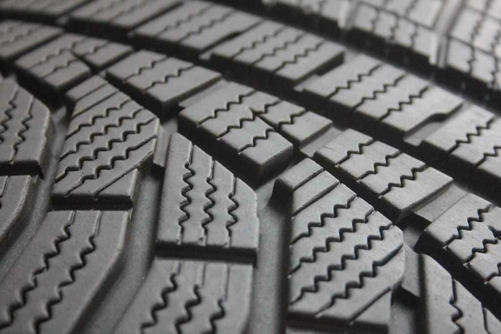 205/50/17 Hankook Winter i *cept evo 2 205/50 R17 93V