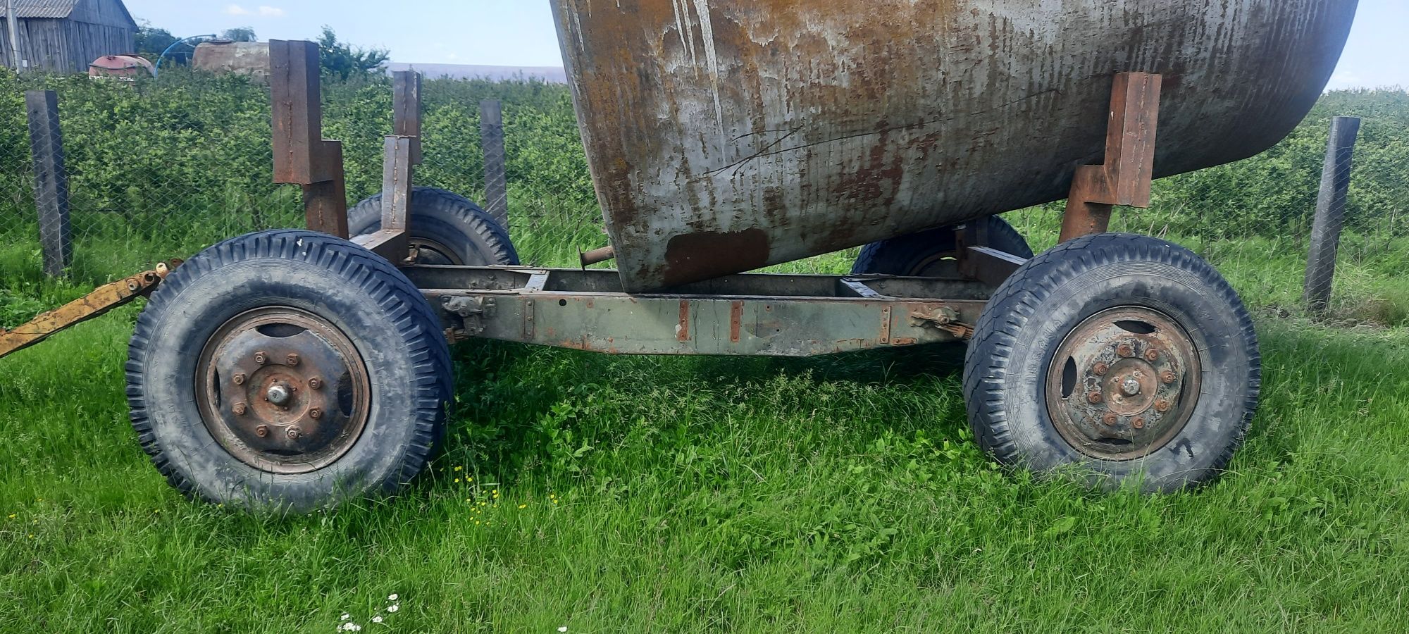 Продам прицеп зіл 131