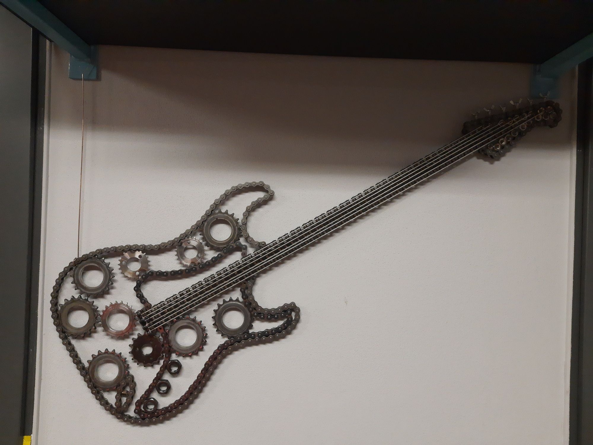 Gitara elektryczna z łańcucha ze stali / z metalu