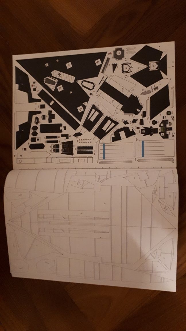 Modelarstwo kartonowe 2/97 Lockhed F-117A 1:33