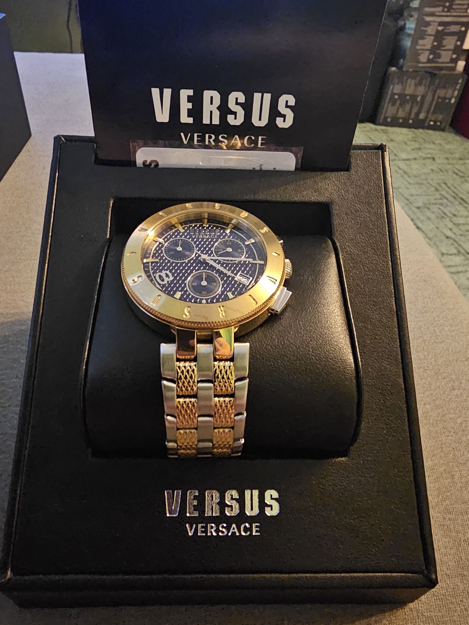 Zegarek Versus Versace VSP763218