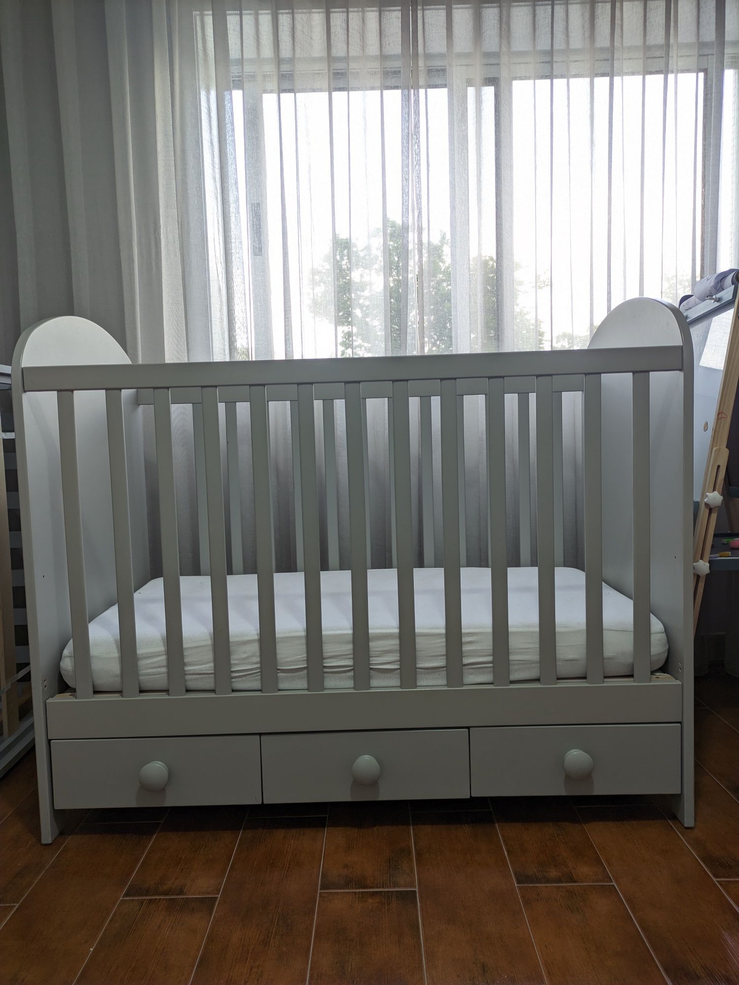 Berço com gavetas IKEA nunca usado
