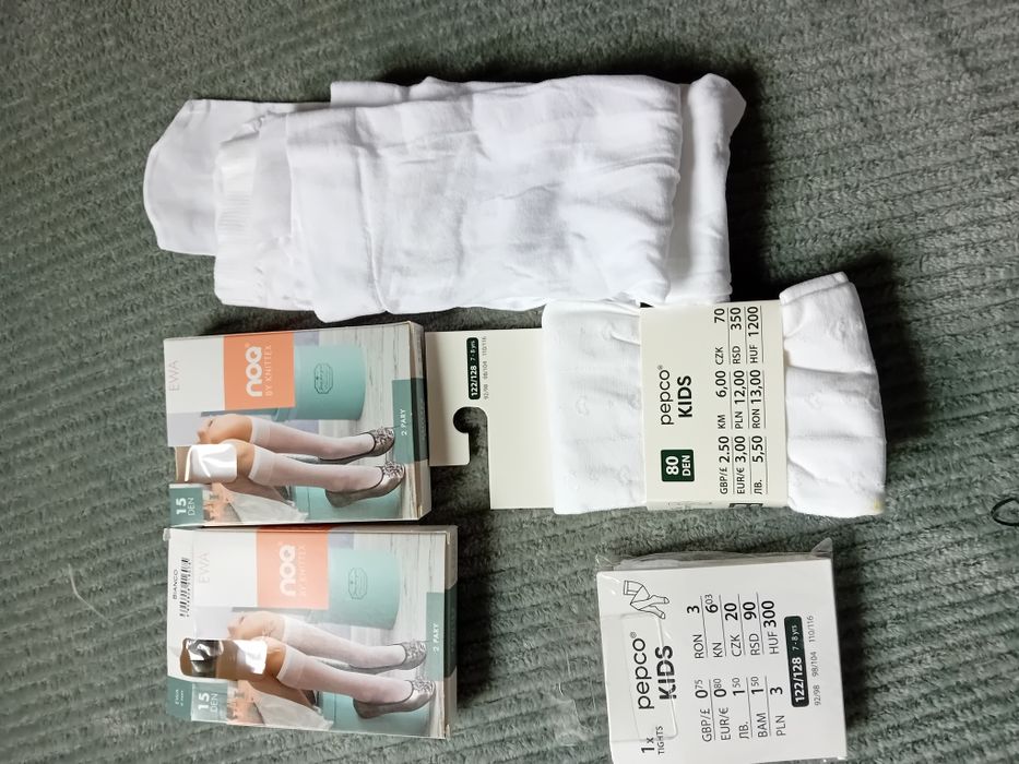 Rajstopy i podkolanówki 122-128 - 7 par