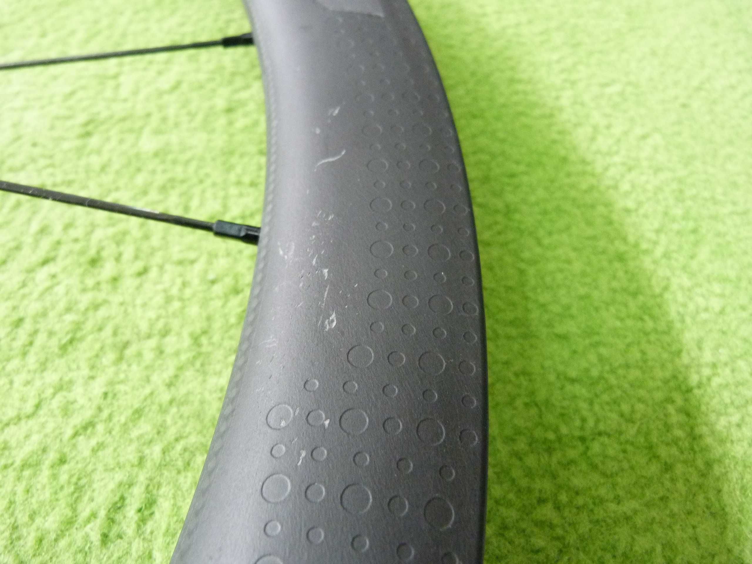 ZIPP 303 Firecrest Disc  100x12  nowe Koło przednie K118