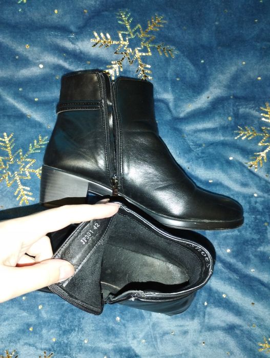 Сапожки осінь-весна 42 розмір