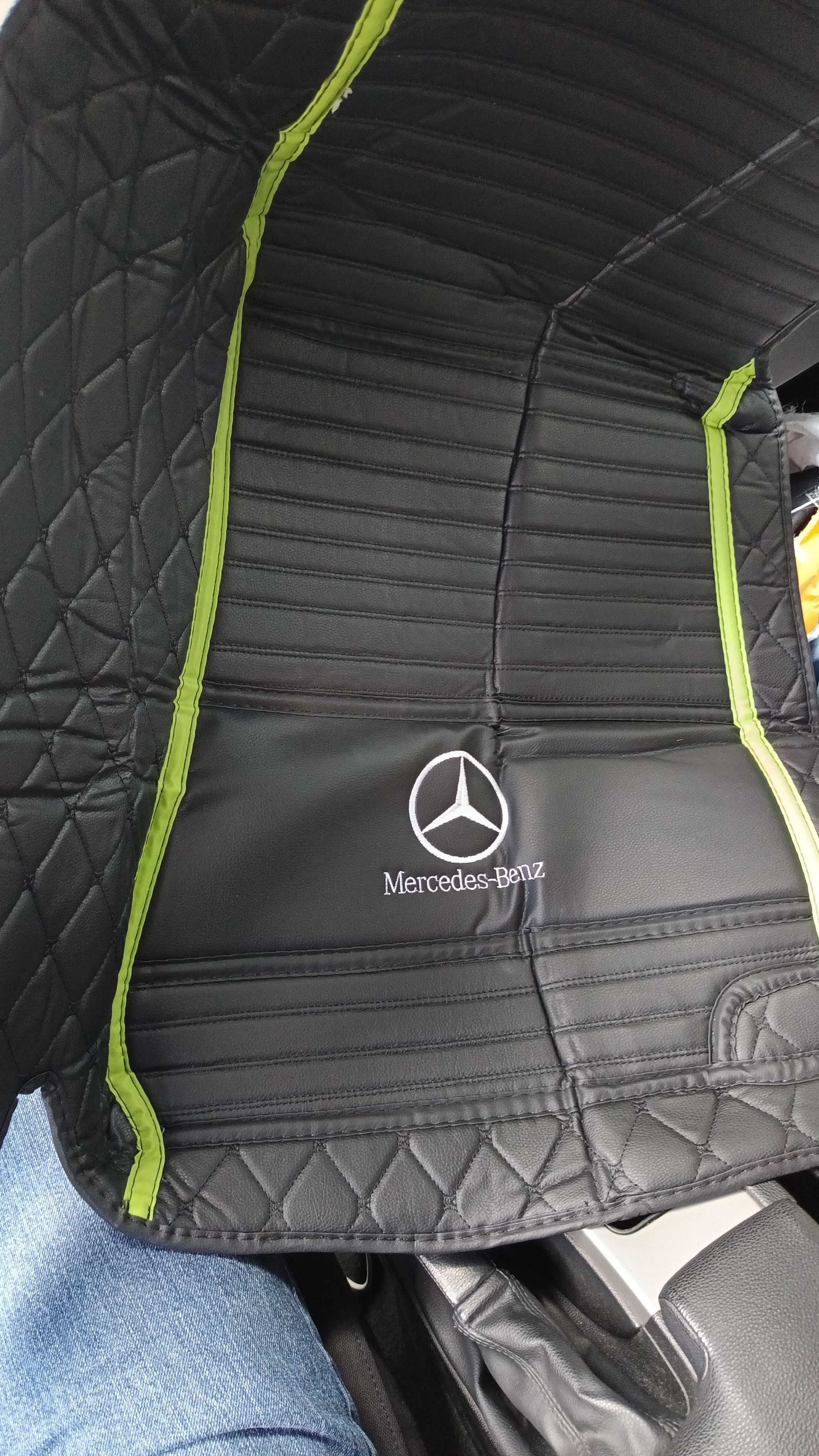 Tapetes com abas altas Mercedes GLC
