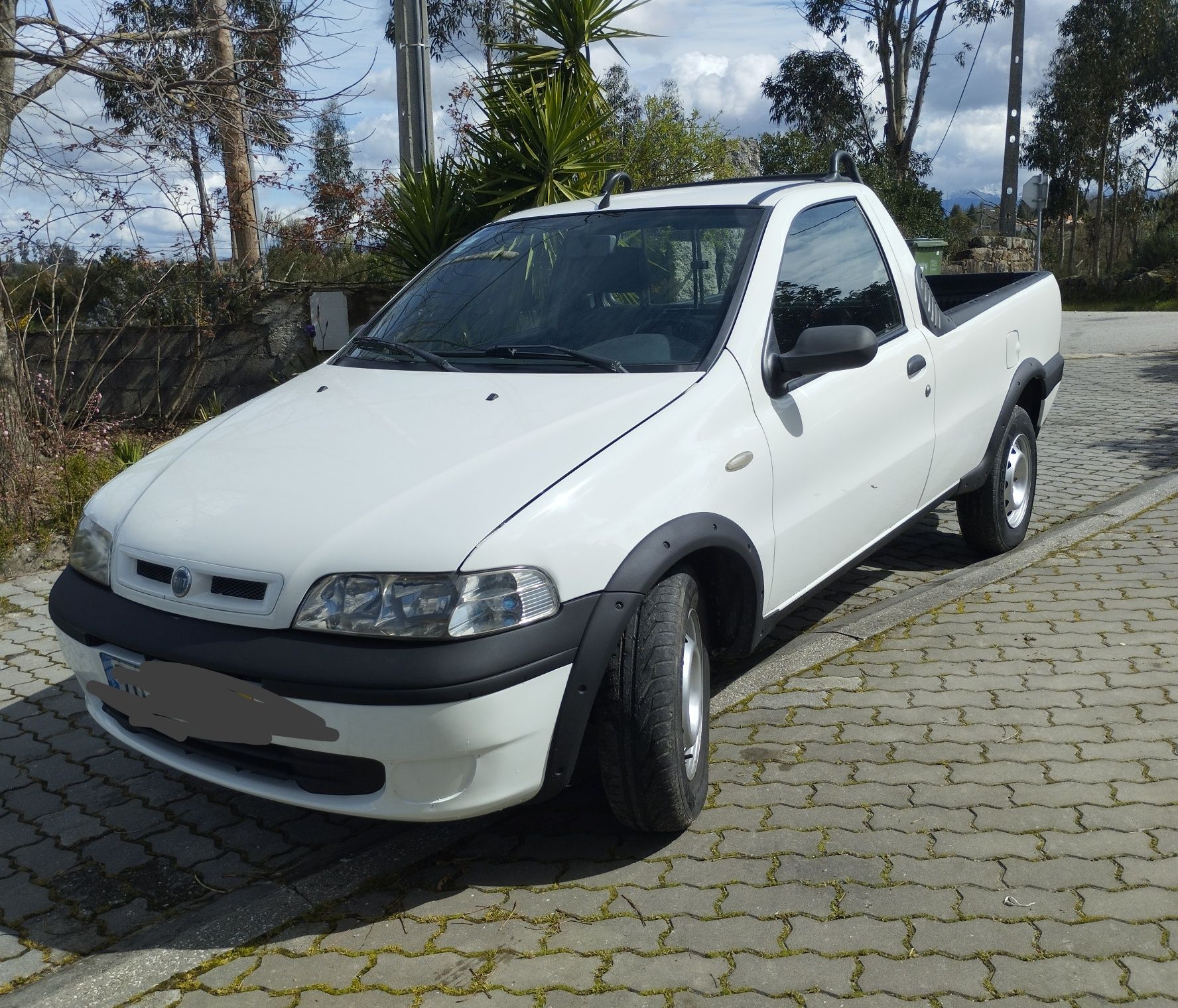 Fiat Strada 1.9 JTD