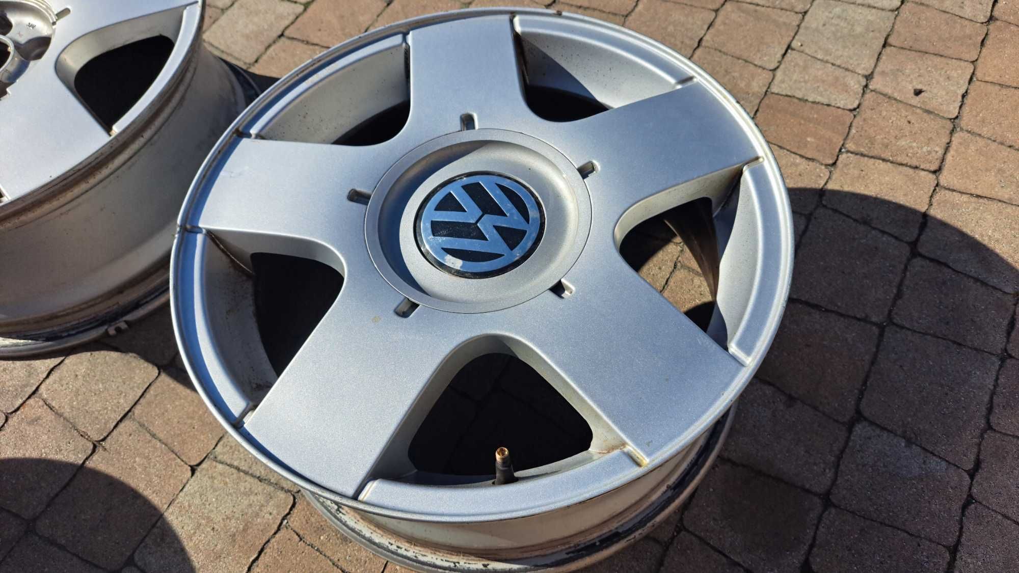 Felgi aluminiowe Volkswagen Golf IV Bora 5x100 15" -025B