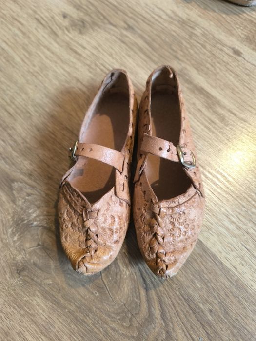 kierpce góralskie trzewiki buciki kapcie folk etno strój jasełka