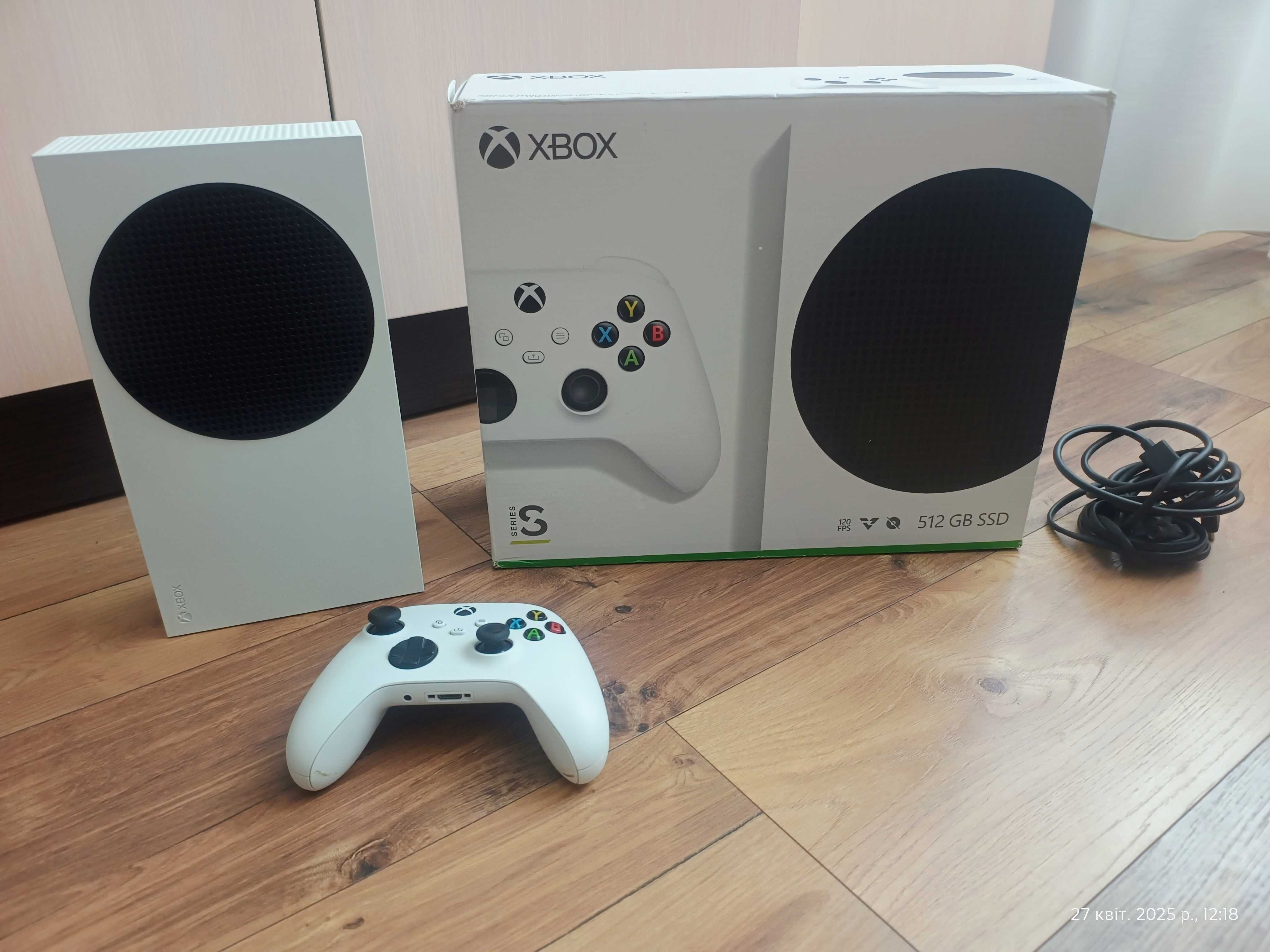 Ігрова приставка Microsoft Xbox Series S 512GB