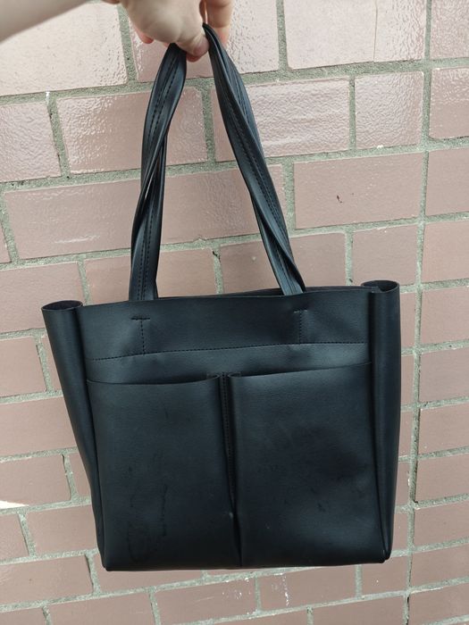 Чорна жіноча сумка