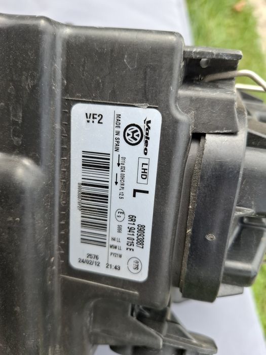 Lampy przednie reflektory polo 6R lewa prawa ładne Valeo oryginalne