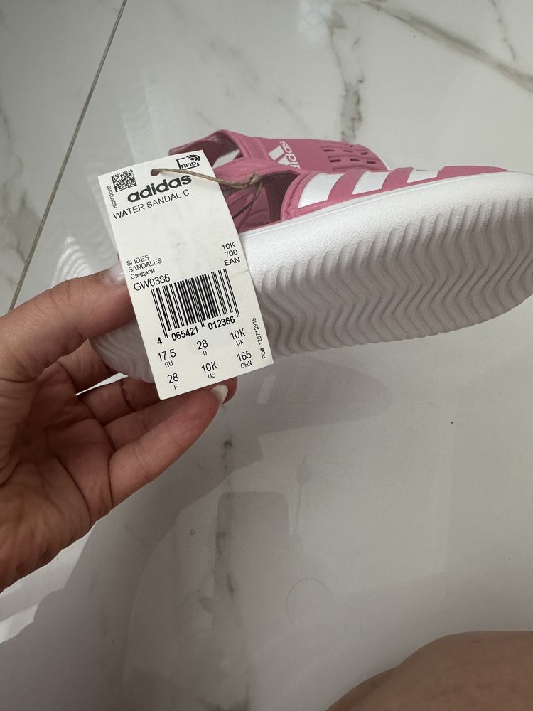 Босоніжки adidas