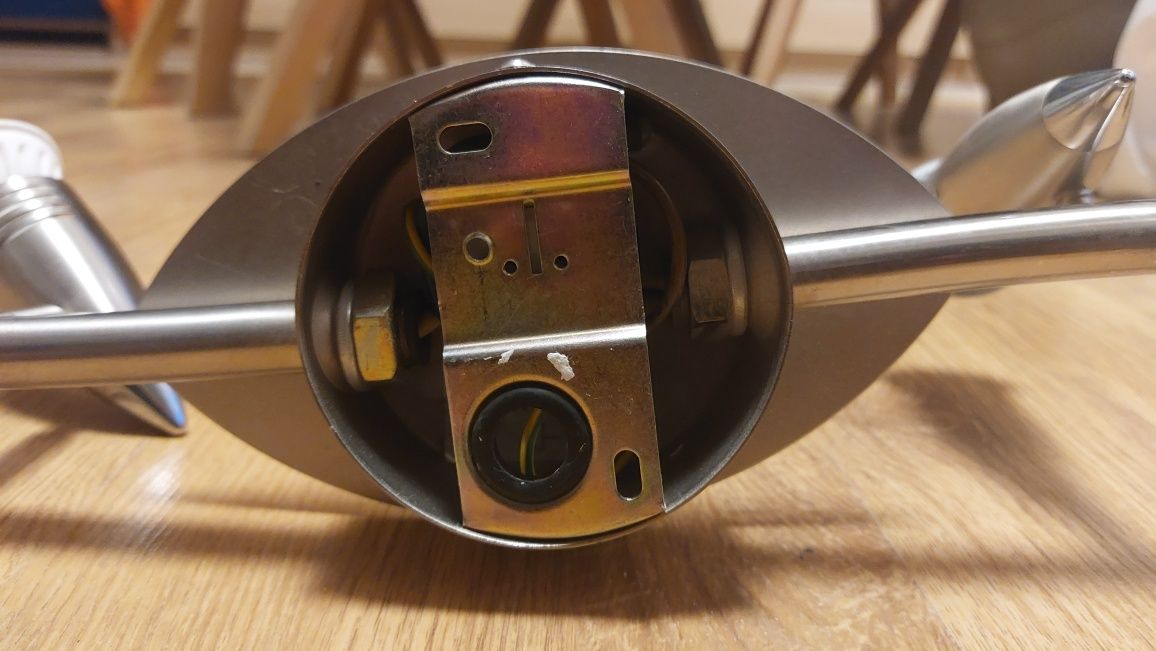 Lampa sufitowa srebrna GU10 3 żarówki.