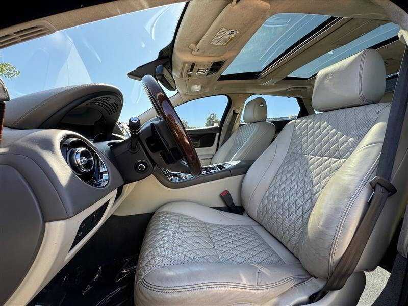 2016  Jaguar  XJL