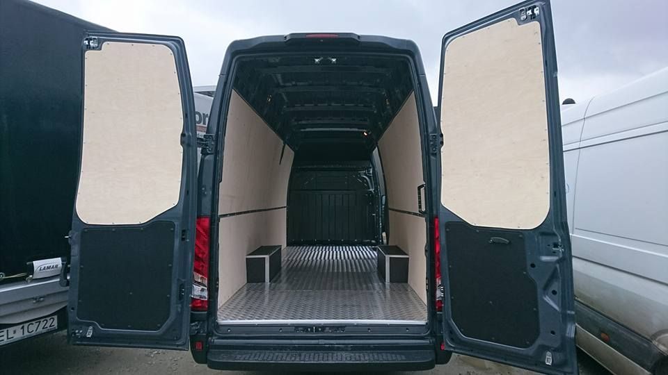 Iveco Daily L4H2 Zabezpieczenie części ładunkowej