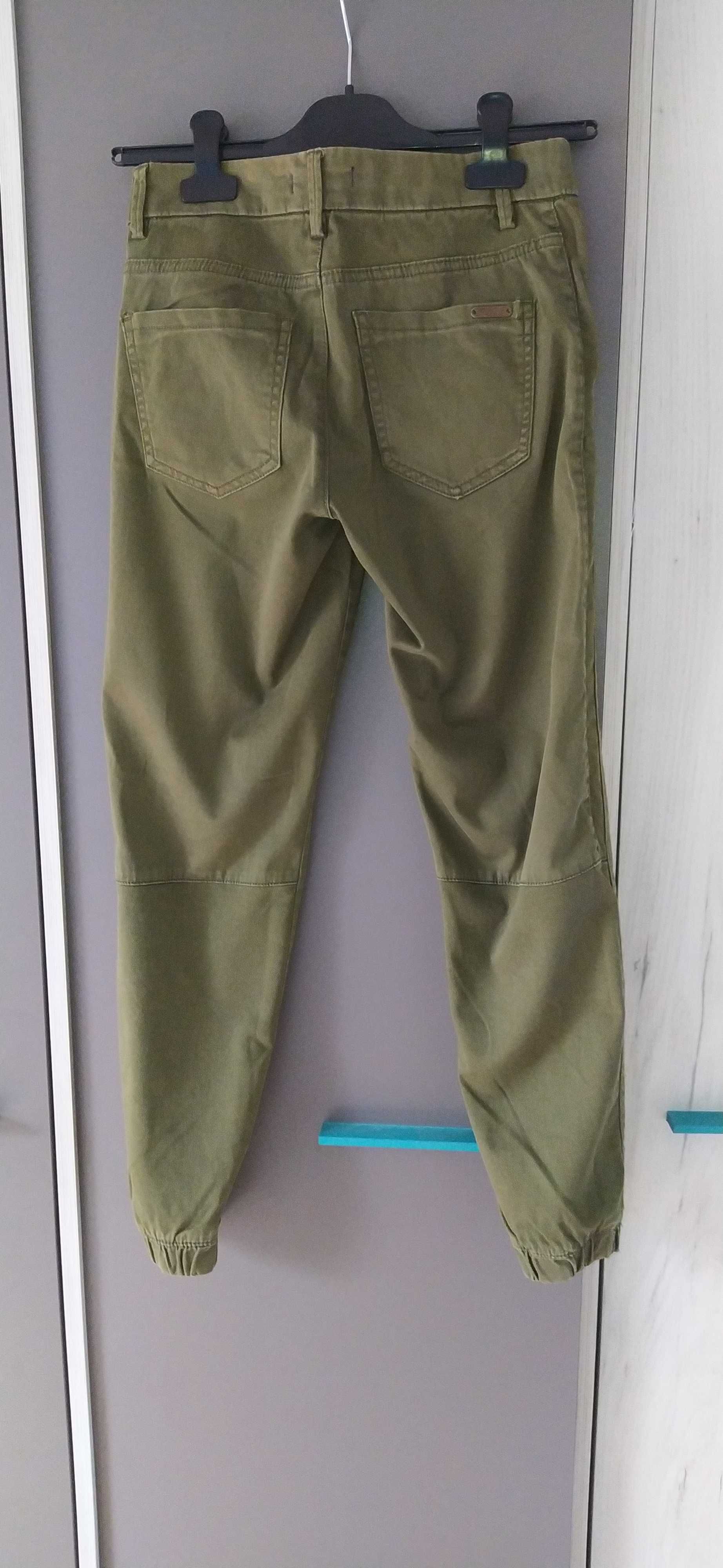 Spodnie Cropp zielone