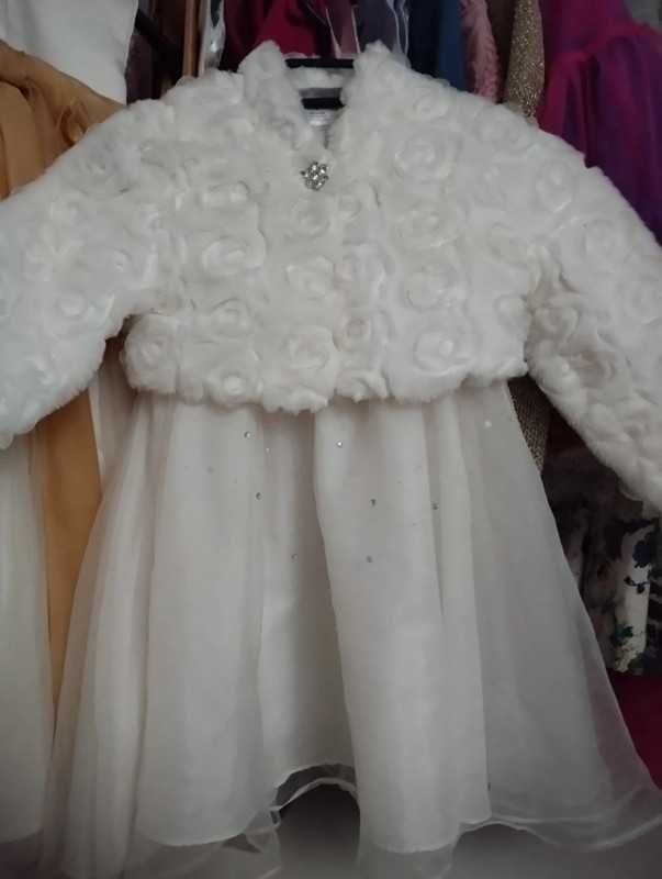 sukienka biala plus bolreko biale r 98 /104