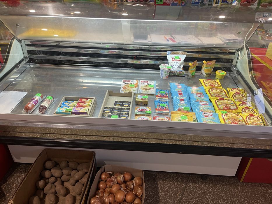 Холодильна вітрина Gold