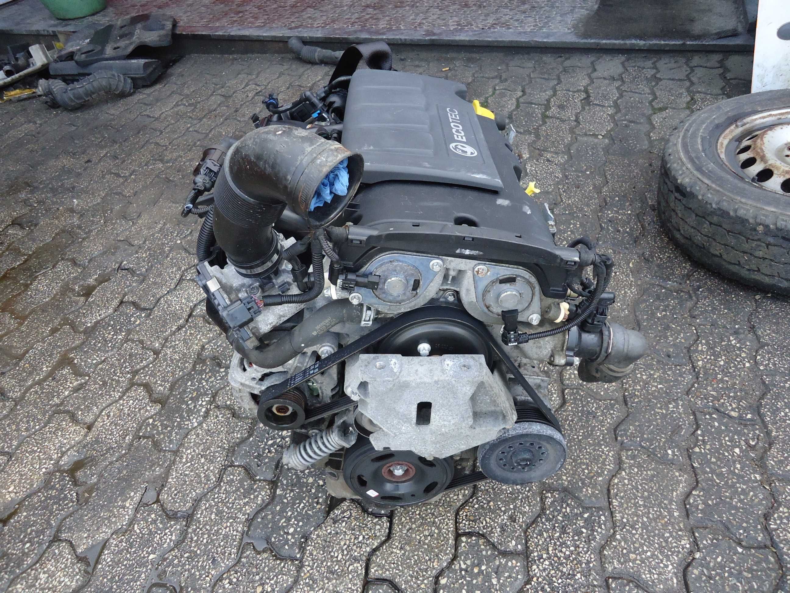 Motor Opel Corsa 1.2I (A12XER)