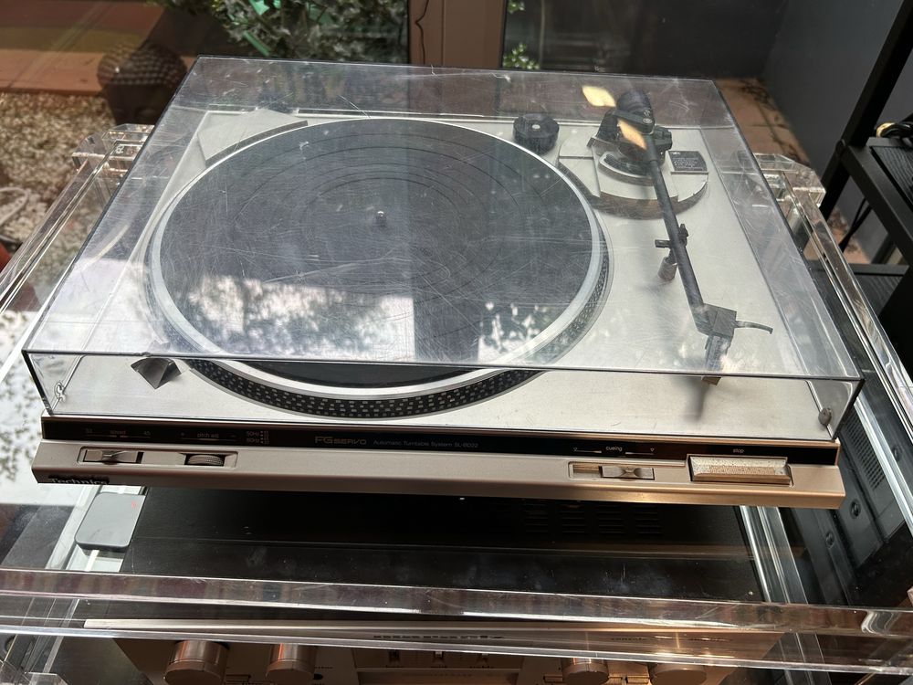 Gira discos Technics SL-BD22, belt drive, com agulha shure, bom estado