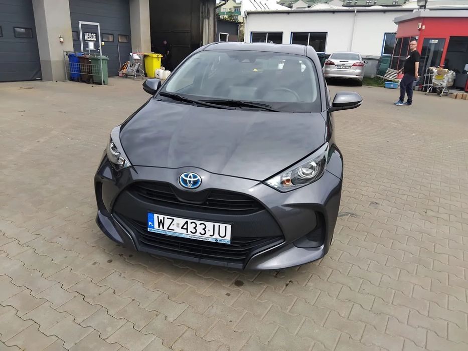 Toyota Yaris Toyota Yaris Hybryda Pierwszy Właściciel