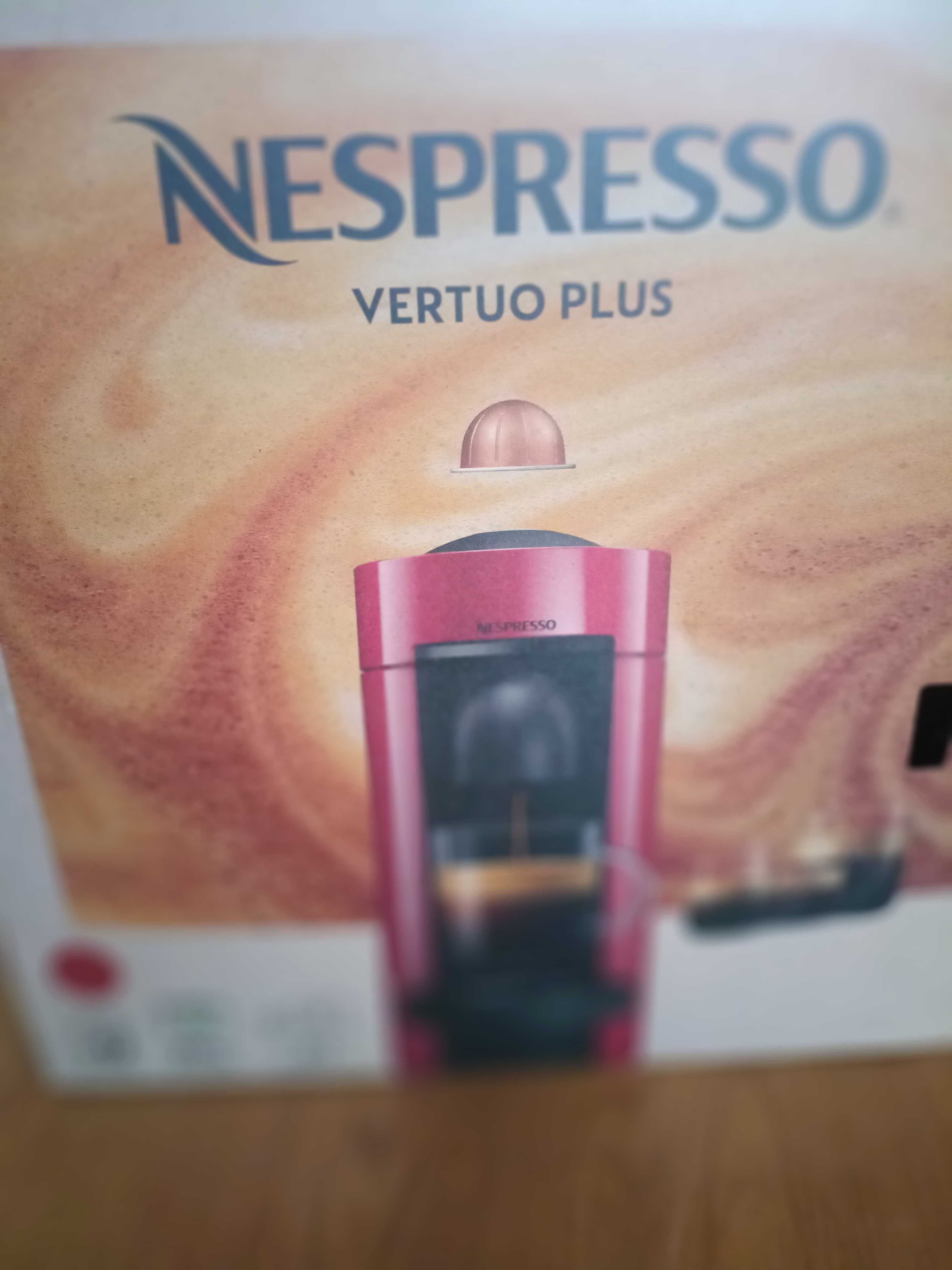 Máquina de café Nespresso Vertuo Plus