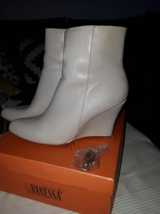 Beżowe koturny roz.38-39