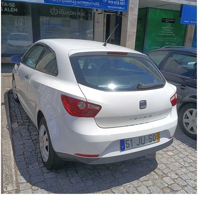 Vendo Seat Ibiza comercial - ano 2010