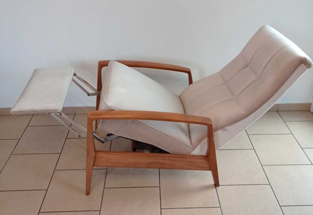Duński fotel z podnóżkiem rozkładany Yogi lata 60 vintage