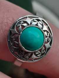 Pierścionek srebrny wzór warmet z turkusem