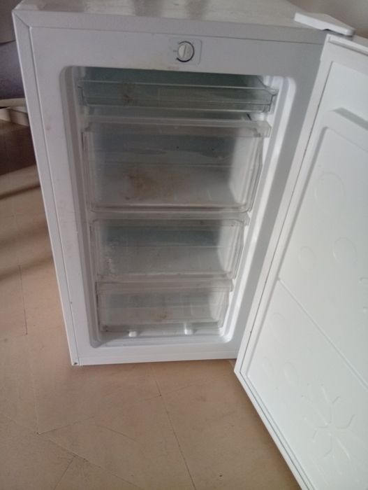 Arca com quarto gavetas