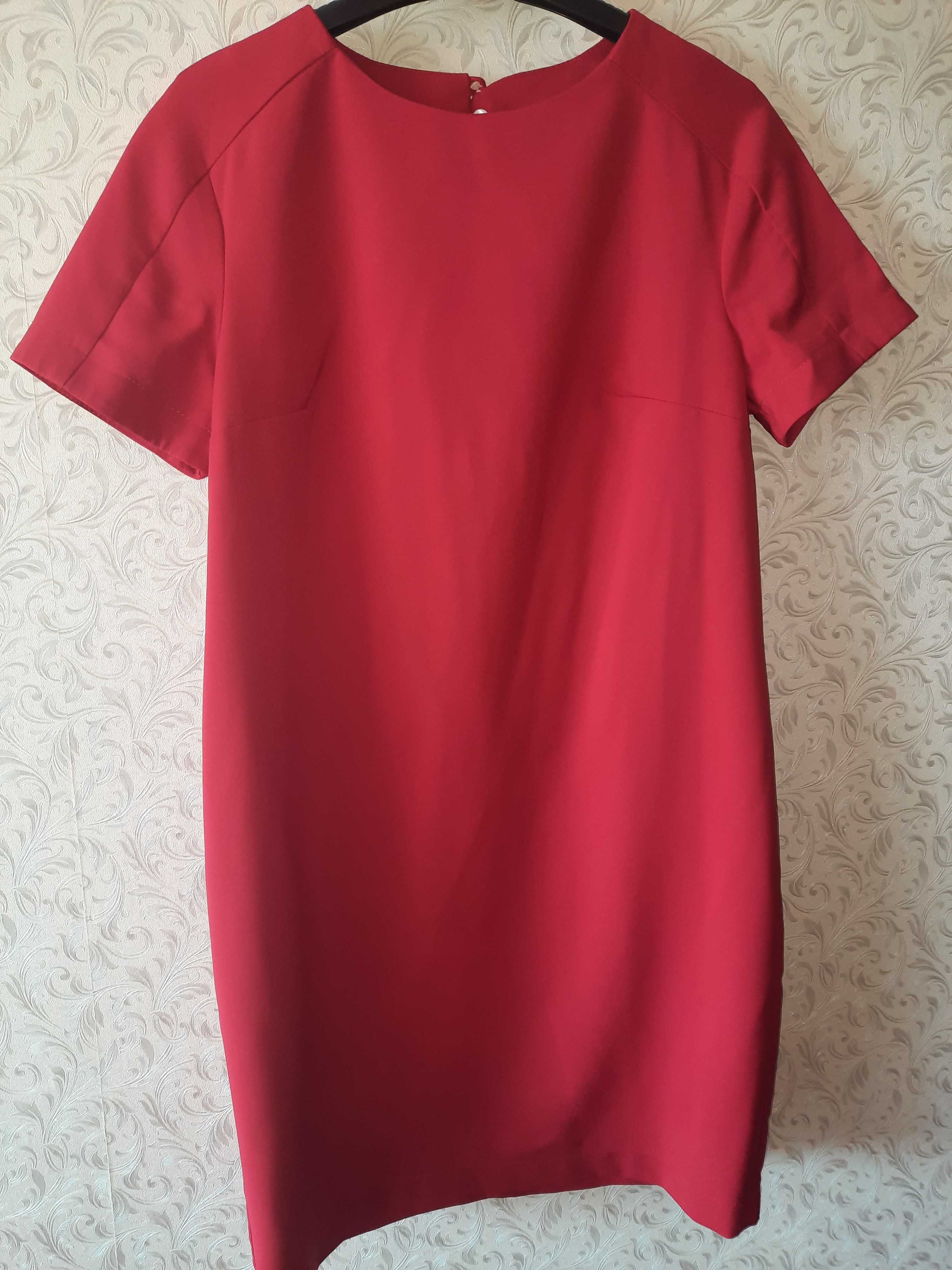 Плаття жіноче (червоне)