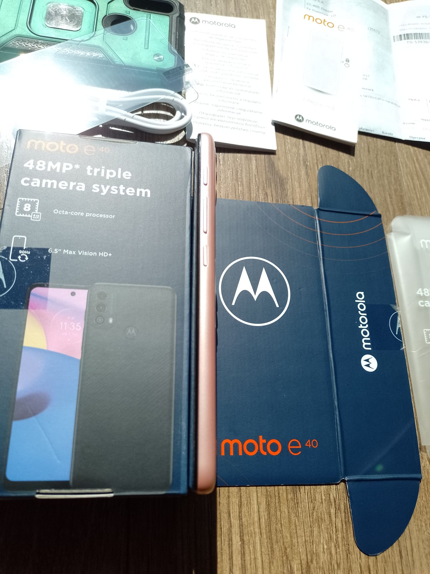 Motorola e40 różowa 6/64GB 6,5" Idealny Bateria 5000 mAh aparat 48 MPi