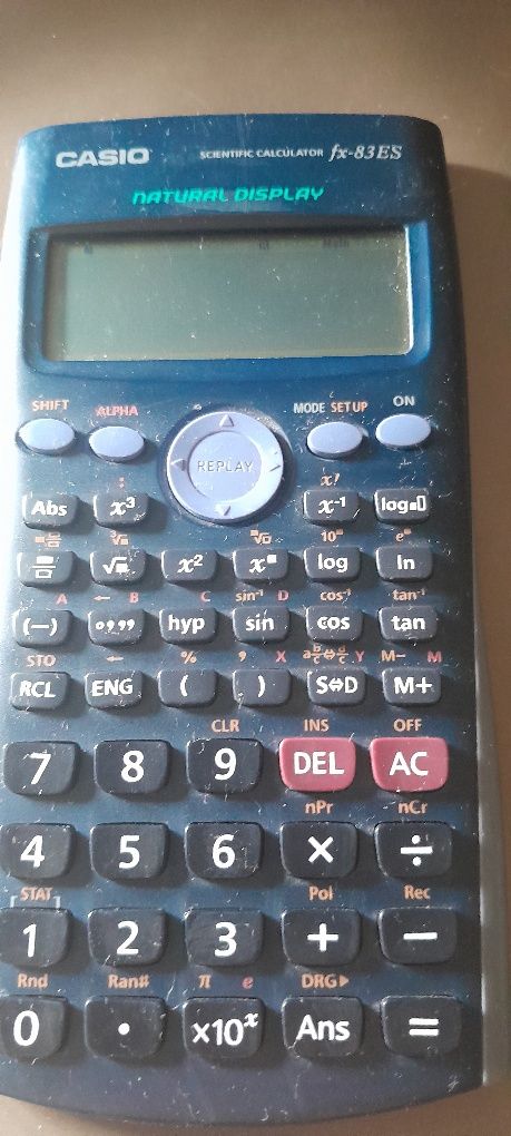 Kalkulator Casio fx-83ES