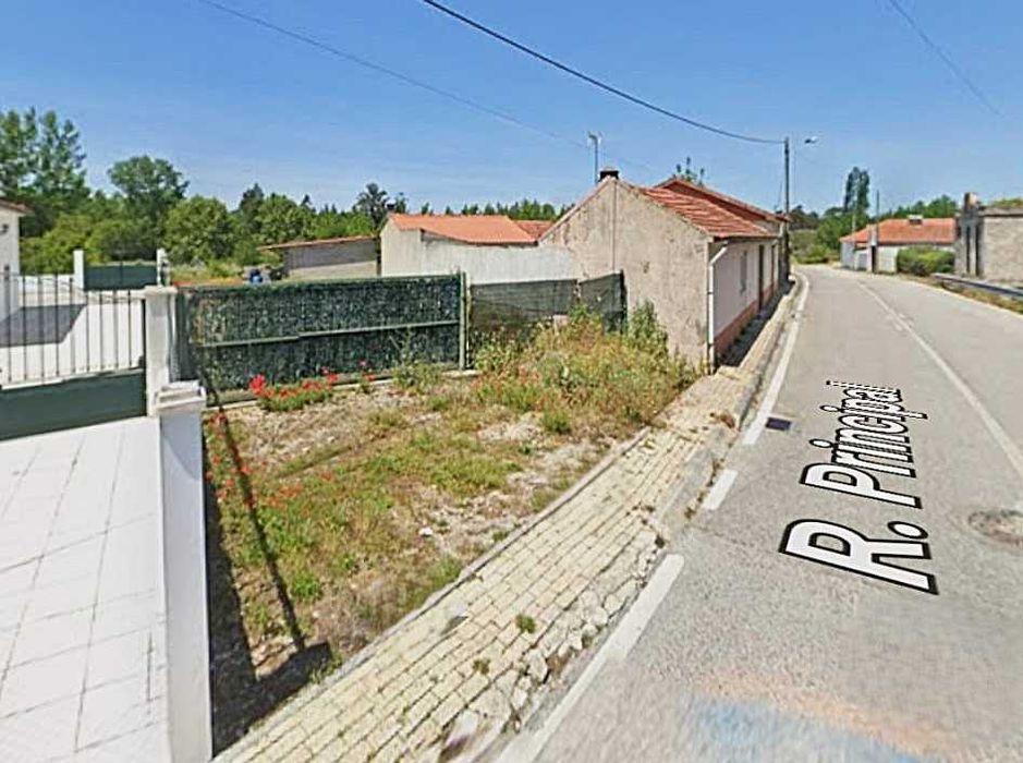 Terreno para Venda Junto a Praia Fluvial dos Olhos da Fervença